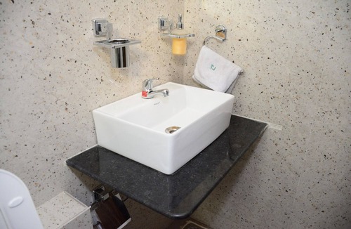 Jamnagar Hotel | Eco Inn Hotel