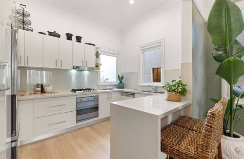 Glebe House | Elegant Victorian Oasis in Exclusive Glebe Estate