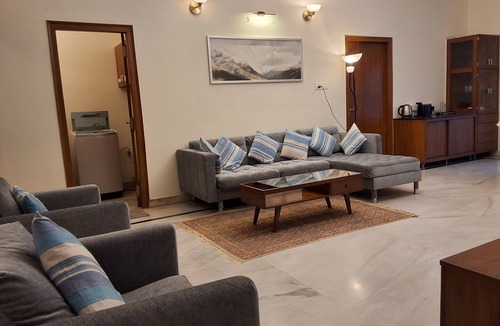 Hyderabad Apartment | Elegantly furnished spacious 3 BHK apartment