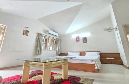 Ahmedabad Hotel | Elis Hospitality Service Parth Bungalow