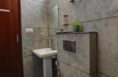 Dwarka Hotel | Elite Stay Near Yashobhoomi Dwarka