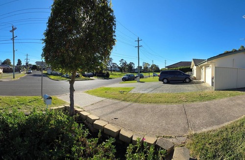 Kingswood House | Entire house, 4 BR, Secure backyard, free wifi,