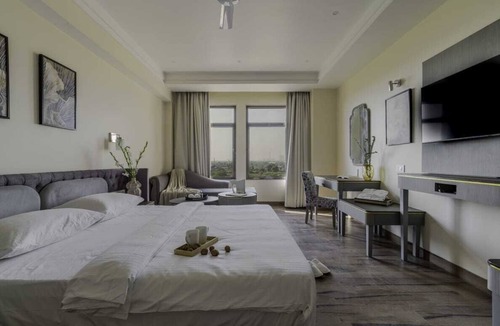Kamthi Resort | Essentia Luxury Hotel and Convention