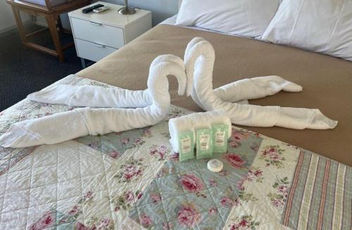 Ettalong Beach Hotel | Ettalong Beach motel