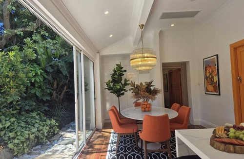 Rose Bay House | Exclusive Rose Bay Bungalow with Designer Interiors & Harbour Proximity