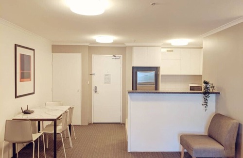 Canberra City Centre Apartment | Exquisite Apartment at City`s Doorstep