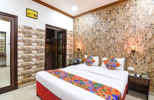 Park Street Hotel | FabExpress New Diamond