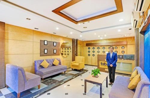 Kolkata Hotel | FabHotel Azure Sky