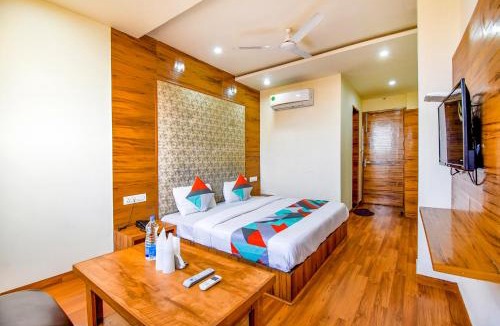 Zirakpur Hotel | FabHotel Black Diamond