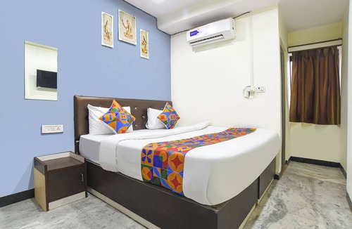 Indore Hotel | FabHotel BR Green, Mahalaxmi Nagar