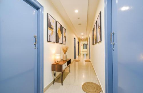 Kukatpally Housing Board Colony Hotel | FabHotel Broholic Prime Suites - Nr Nexus Mall, Kukatpally