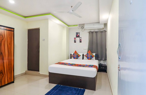 Gachibowli Hotel | FabHotel Broholic Suites