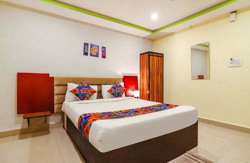 Gachibowli Hotel | FabHotel Broholic Suites