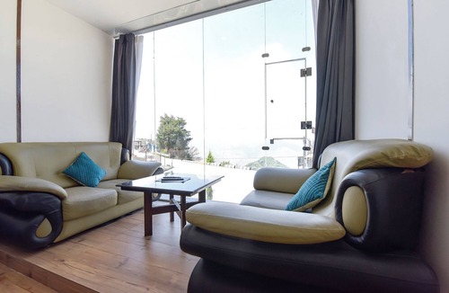 Kempty Range Hotel | Fabhotel Burans Residency