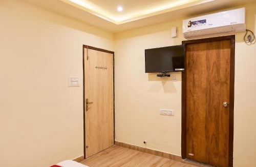 Kolkata Hotel | FabHotel Cozy Stay