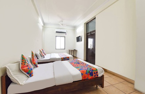 Malviya Nagar Hotel | FabHotel Deep, Near Jawahar Circle - Patrika Gate