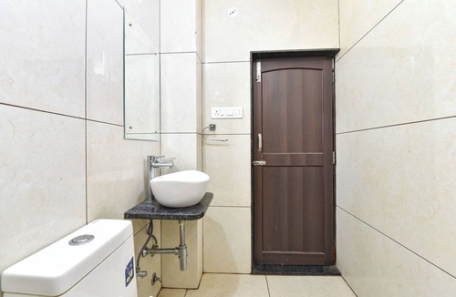 Malviya Nagar Hotel | FabHotel Deep, Near Jawahar Circle - Patrika Gate