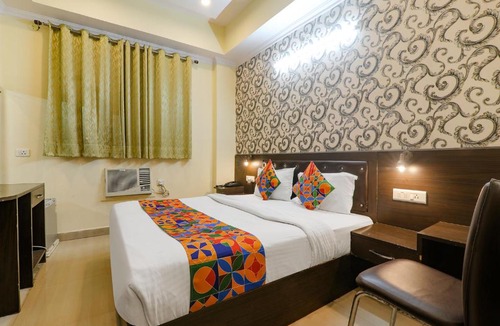 Gomti Nagar Hotel | FabHotel Divine
