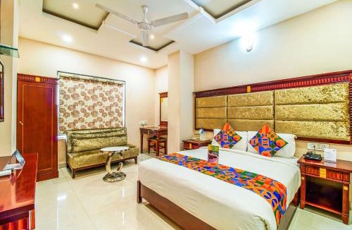 Bhopal Hotel | FabHotel Eleven Heights
