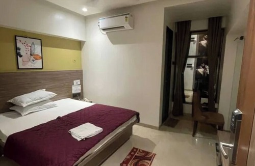 Nashik Hotel | Fabhotel Family Katta Nx