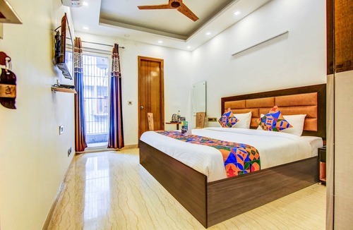 Lajpat Nagar Hotel | Fabhotel Floyd