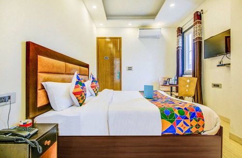 Lajpat Nagar Hotel | Fabhotel Floyd