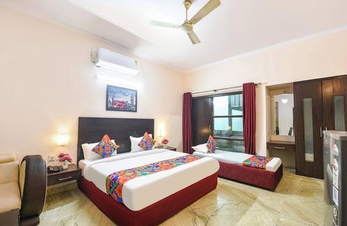 Jasola Hotel | Fabhotel Grand Jashn