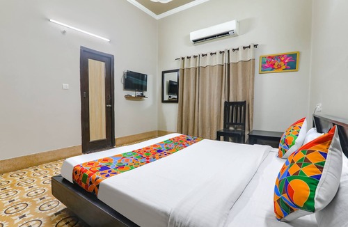 Allahabad Hotel | Fabhotel Harmony