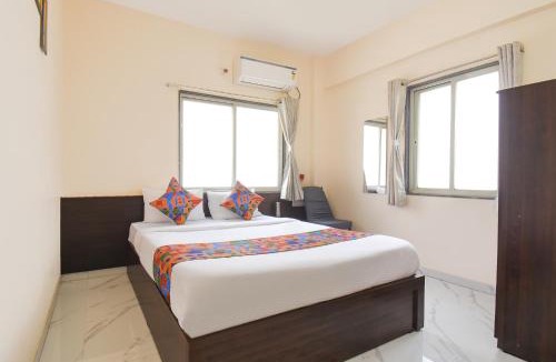 Pimpri - Chinchwad Hotel | FabHotel Himalay Guest House