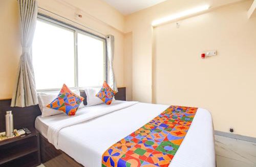 Pimpri - Chinchwad Hotel | FabHotel Himalay Guest House