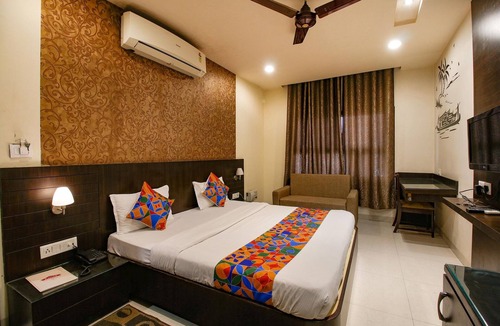 Maharana Pratap Nagar Hotel | FabHotel Kamla Regency - Rani Kamlapati Station