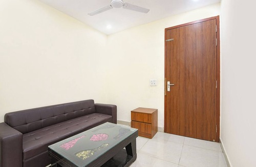 Jasola Hotel | Fabhotel Laxmi Mahal