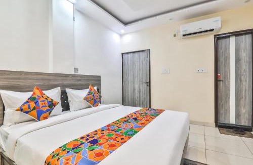 Kakarmatha Hotel | FabHotel LS Grand - Nr Banaras Railway Station