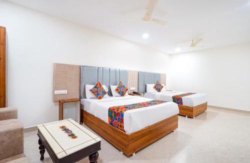 Khammam Hotel | FabHotel Mamatha Grand - Nr Khammam Railway Station