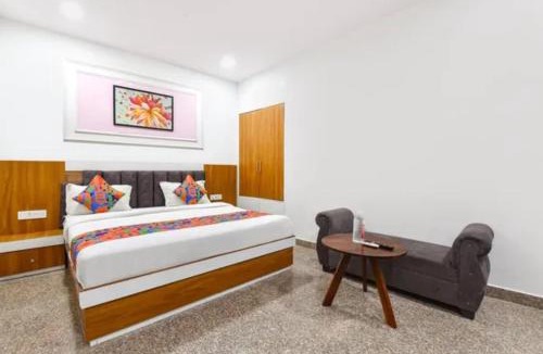Mansarovar Hotel | FabHotel Maruti - Near Jawahar Circle, Patrika Gate