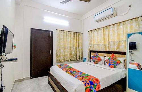Sector II Hotel | FabHotel Moon Residency