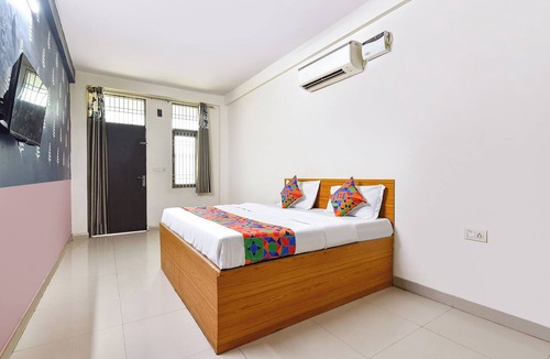 Vaishali Nagar Hotel | Fabhotel Palak Palace