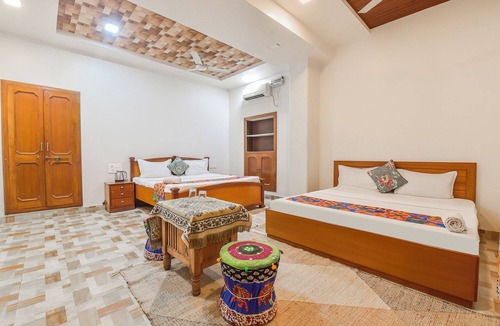 Pink City Hotel | Fabhotel Pink Cozzy