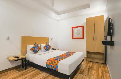 New Delhi Hotel | FabHotel PP Residency