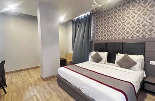 Malviya Nagar Hotel | Fabhotel Prime Grand Anshul