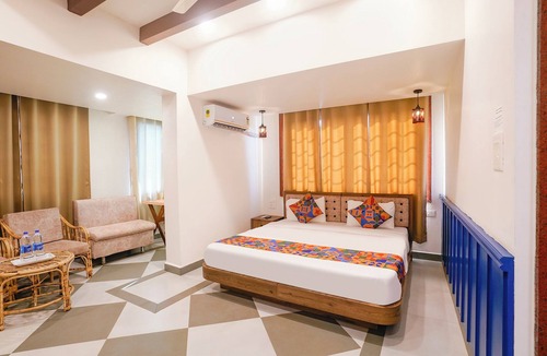 Vagator Hotel | FabHotel Pushpa Inn - Nr. Vagator Beach