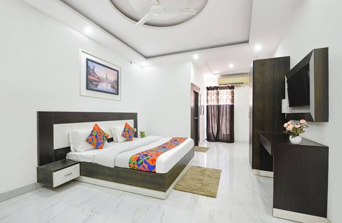 Gurugram Hotel | Fabhotel Rajvanshi Palace