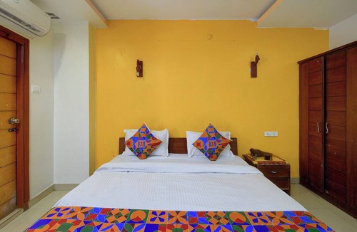 Hyderabad Hotel | Fabhotel Regal I