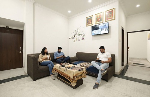 Vaishali Nagar Hotel | Fabhotel Royal Palace I