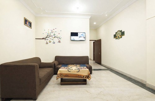 Vaishali Nagar Hotel | Fabhotel Royal Palace I