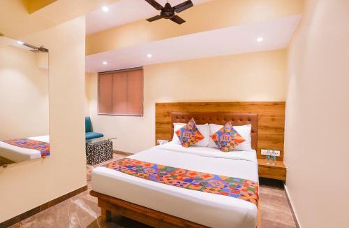 Chembur East Hotel | FabHotel Samrath