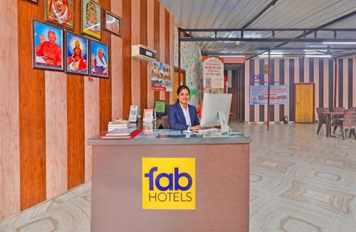Faizabad Hotel | FabHotel Shree Ram Aadhar 900 Mtr from Ram mandir