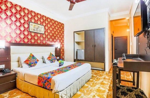 Mayapur Hotel | Fabhotel Statiq Inn