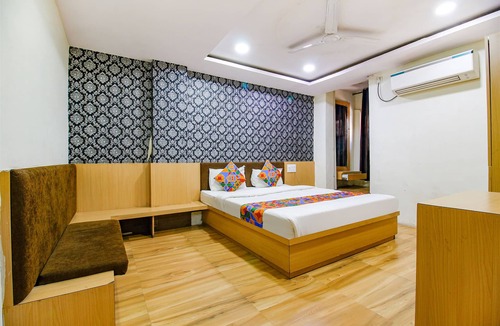 Maharana Pratap Nagar Hotel | Fabhotel Surbhi