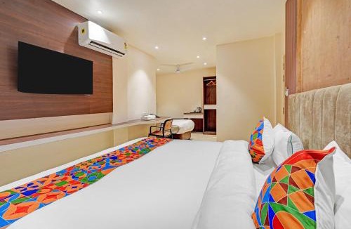 Varanasi Hotel | FabHotel Symphony Regency